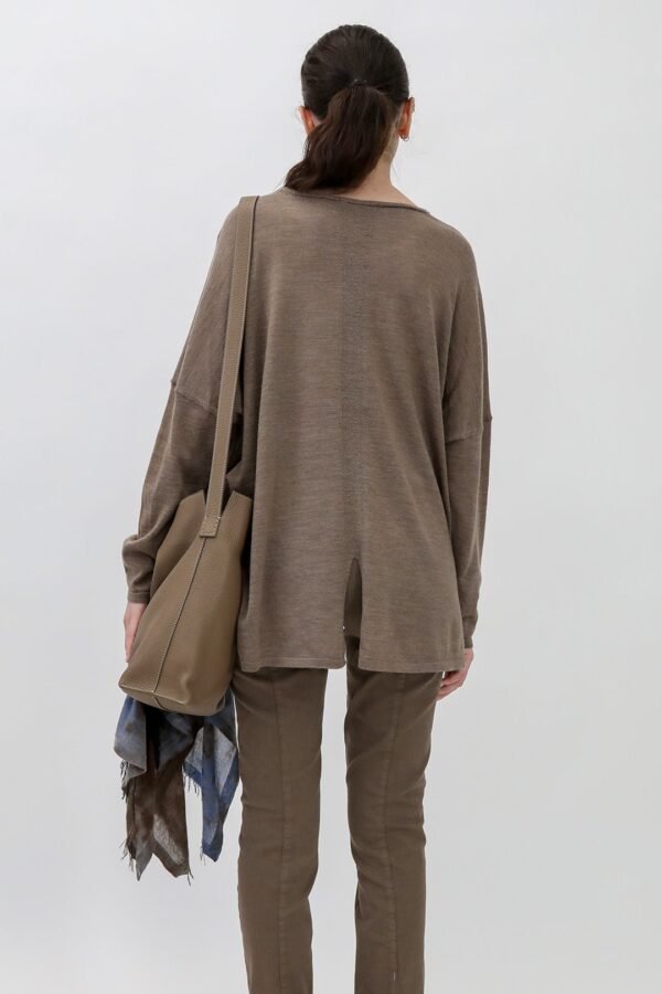 MATTEO OVERSIZED LONG SLEEVE CREW IN FINE ITALIAN MERINO - Image 4